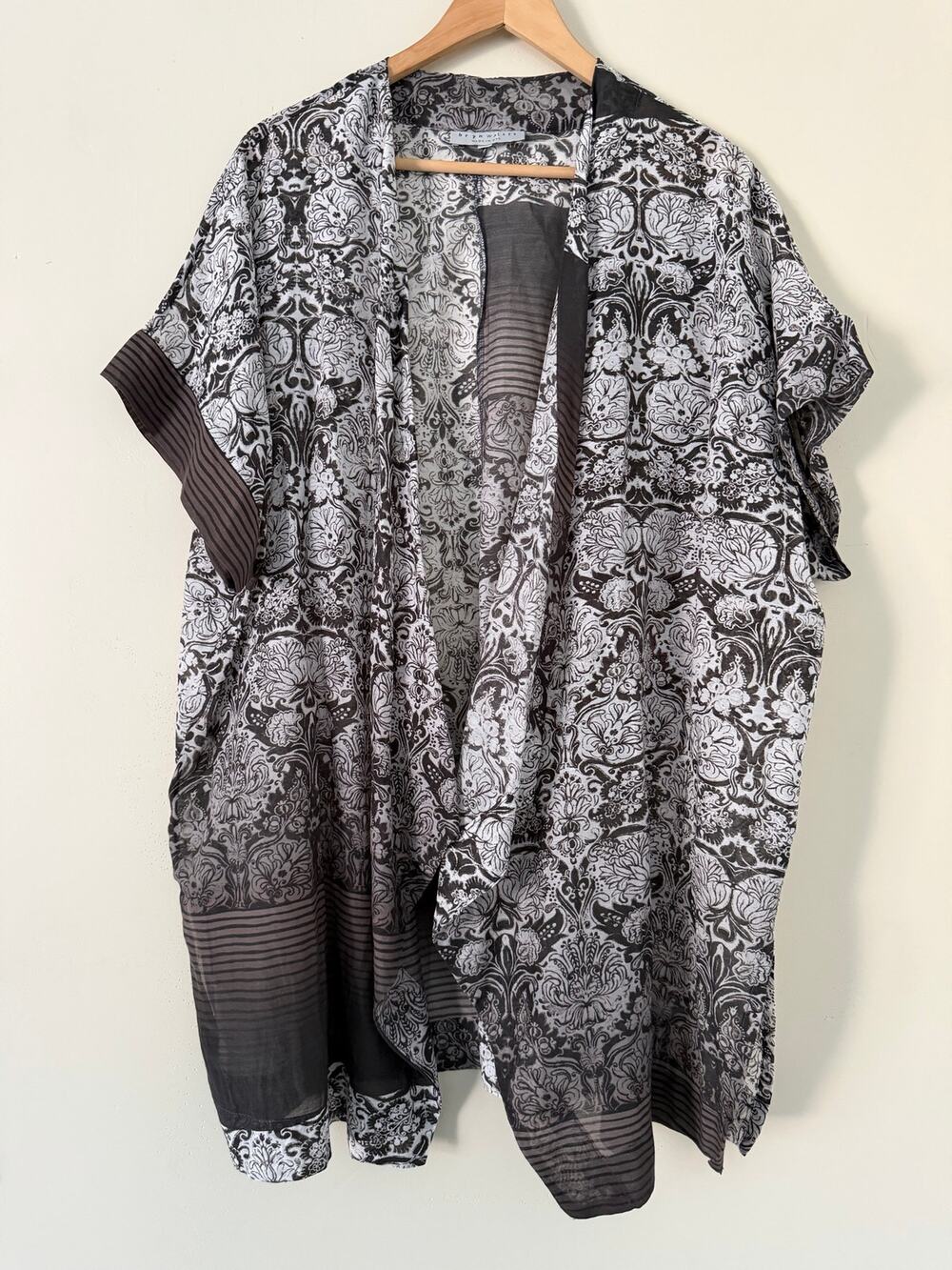 Bryn Walker Jacketâ Womens XS White Gray Black Cotton Silk Floral Ombre Top Boho
